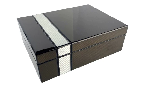 Humidorisetti laser-viimeistely
